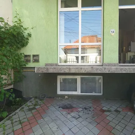 Apartament Gospodarilor 14 דירה *